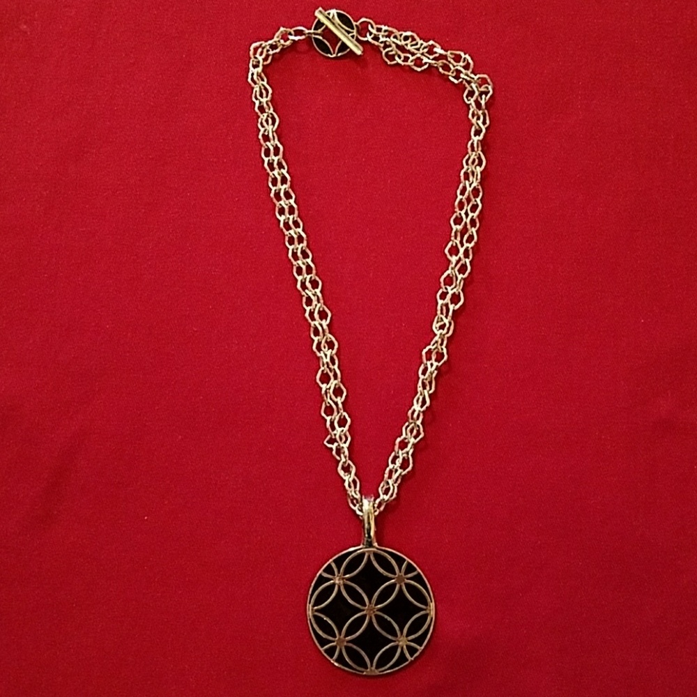 Premier Designs reversible necklace